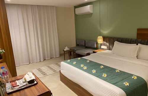 Kafrat al Jabal Hotel | The Nomad Pyramids Boutique Hotel