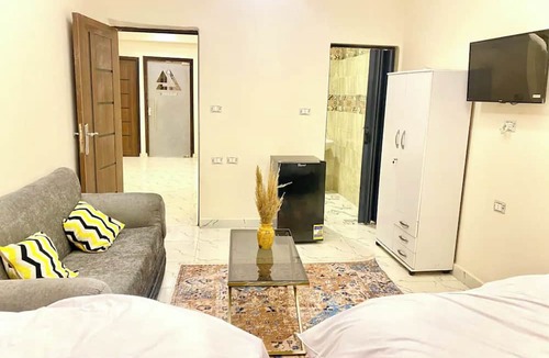 Giza Hotel | Farsha Pyramids Inn