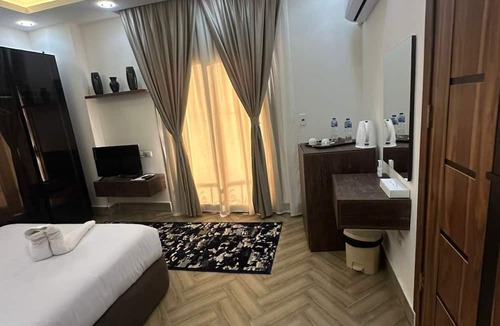 Kafrat al Jabal Hotel | Pharaonic Pyramids Hotel