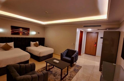Dream Land Bed & Breakfast | Grand Plaza Hotel