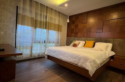 Sheikh Zayed City Villa | Villa In Beverly Hills With Garden