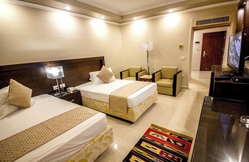 Al-Muntazah Hotel | Maamura Palace Hotel