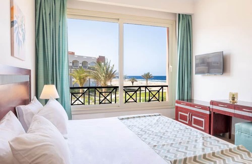 Port Ghalib Hotel | Oyster Bay Beach Suites