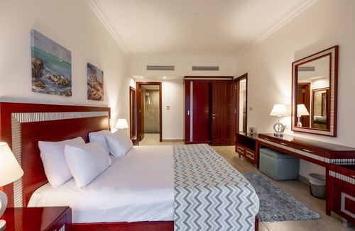 Port Ghalib Hotel | Oyster Bay Beach Suites