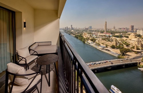 Al Duqqi Hotel | Sheraton Cairo Hotel & Casino