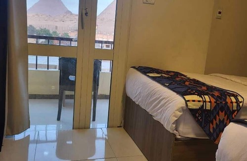Al Haram House | AliBaba Pyramids View