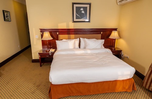New Cairo Hotel | The Villa 604 Powered by look