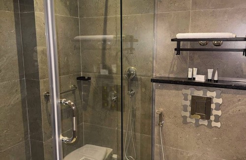 Al Haram Bed & Breakfast | The Grand Delta Hotel