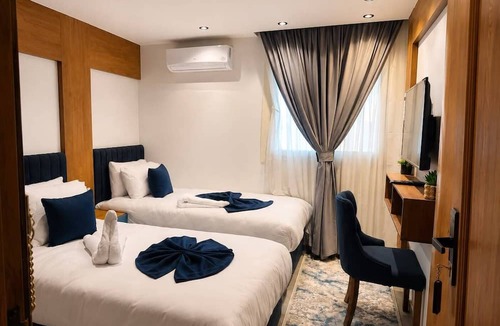 Al Haram Bed & Breakfast | The Grand Delta Hotel