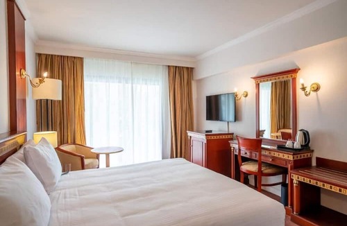 Kafr ad-Dawwar Hotel | Azal Pyramids Hotel
