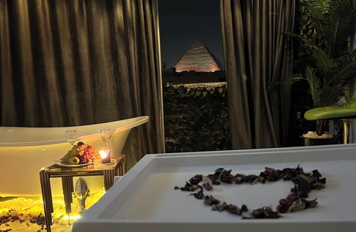 Al Haram Apartment | Pharaoh pyramids view