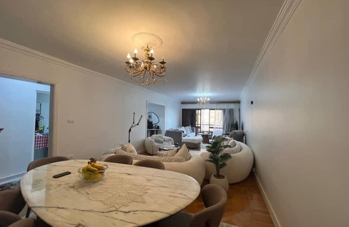 San Stifano Apartment | Charming 3-bedroom apartment with AC in Alexandria Governorate