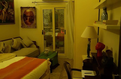 Qasr an-Nil Apartment | 15 Bustan Downtown Timeless class, modern comfort