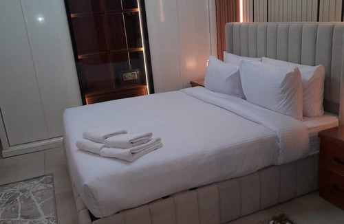 Agouza Apartment | Luxury APT - 3BR - Mohandssein