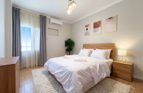 Agouza Apartment | 3BRs Cozy City Center Apartment