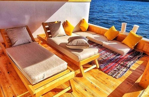 Luxor House | Dahabiya Nile Sailing