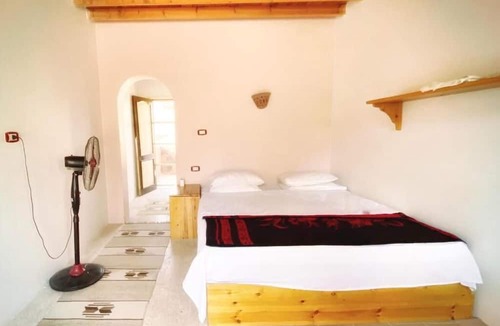 St. Catherine RV Rental | Triple Room with Private Bathroom II - Sheikh Mousa Bedouin campnn