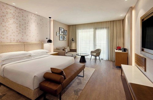 Al Duqqi Hotel | Sheraton Cairo Hotel & Casino