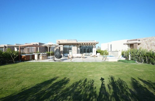 Soma Bay Villa | Luxury Beachfront 3 bedroom Villa in Mesca, Somabay, Safaga