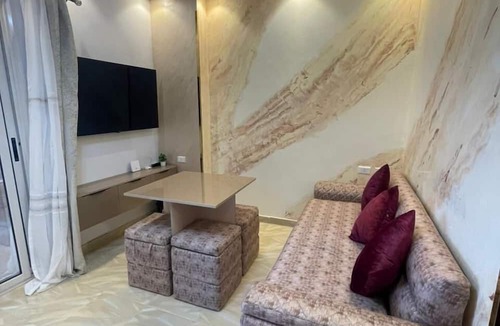 Corniche Road-Dahar Apartment | Florenza Khamsin Resort