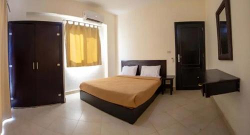 Zafarana Apartment | شاليه مجهز 6 افراد قرية الحياة بالعين السخنه