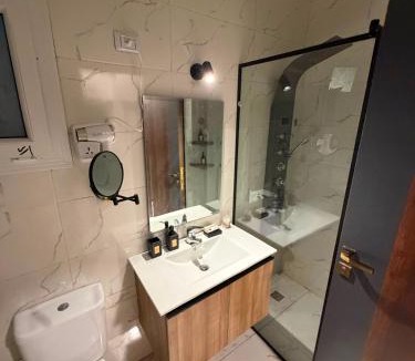 Village Road Apartment | La Vista Magawish