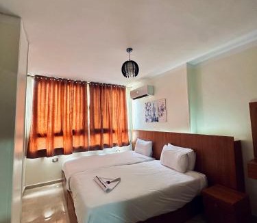 Qasr an-Nil Hotel | Continental Pyramids View Hotel