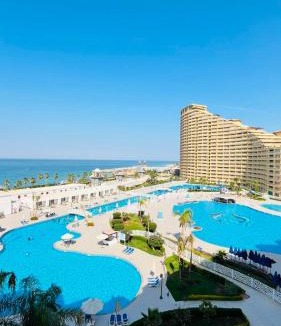 Ras Sudar Apartment | Porto Sokhna pyramids Sea View Family