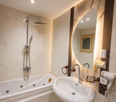 Abdin Hotel | فندق توت