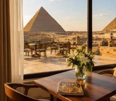 Giza Hotel | Villa Hathor pyramids view
