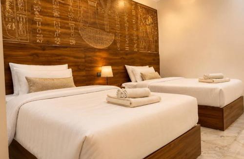Giza Hotel | Villa Hathor pyramids view