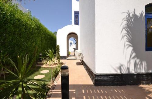 Sahl Hasheeh Apartment | Luxury 4 Bedroom Villa for Rent in Amaros