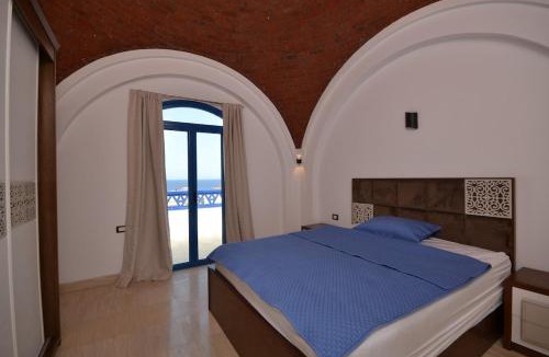 Sahl Hasheeh Apartment | Luxury 4 Bedroom Villa for Rent in Amaros
