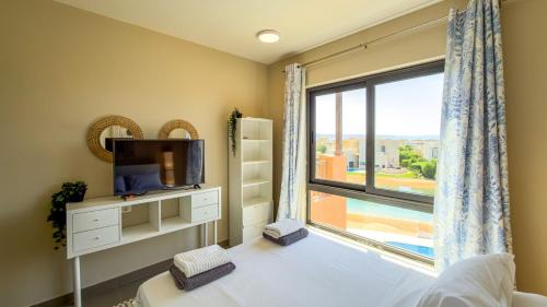 El Gouna Apartment | Lagoon & Shared Pool Views! Tawila 2BR in El Gouna
