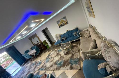 Al-Muntazah Ski Chalet | شاليه بحديقه في المعموره الشاطئ امام البحر