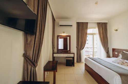 Al Mamsha El Seyahi Hotel | Fantasia Hotel