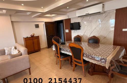 Port Said Apartment | شقة 103 عائليه مطلة علي قناة السويس والبحر