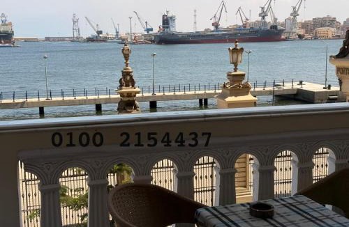 Port Said Apartment | شقة 103 عائليه مطلة علي قناة السويس والبحر