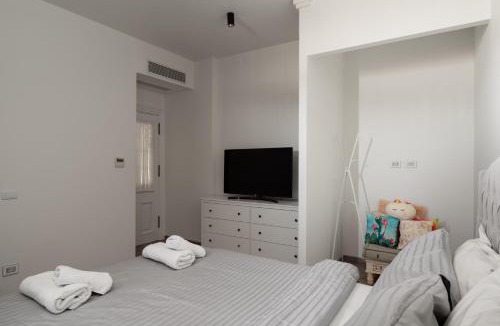 New Cairo Apartment | The White Pent !