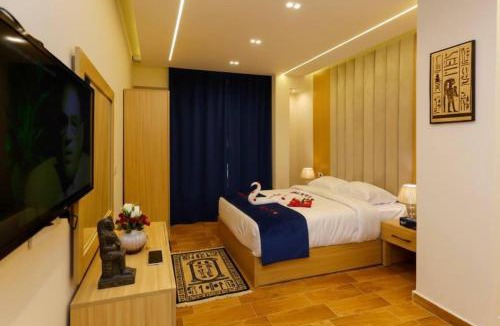 Al Haram Hotel | rizkyann pyramids view INn