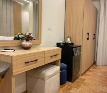 Cairo Hotel | Masa gest home view