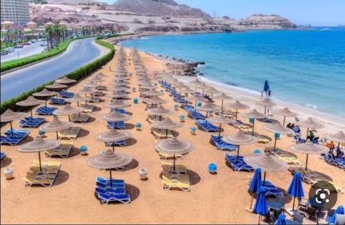 Ras Sudar Apartment | Porto Sokhna Pyramids Exclusive Family Sta