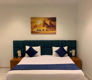 Al Haram Apartment | Pyramids First Row Luxury stay & tours