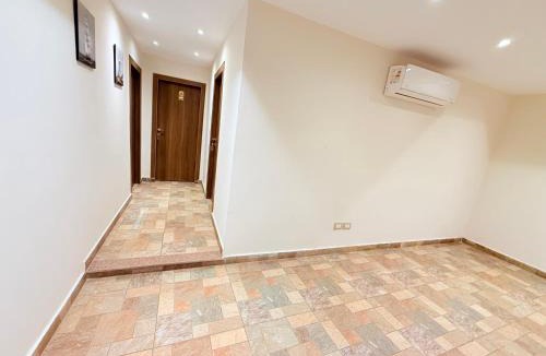 Kafrat al Jabal Bed & Breakfast | King Khafren View