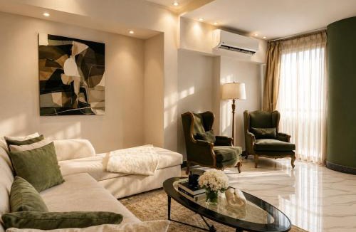 Al Duqqi Apartment | Amazing 3BR centrally located Apt in Mohandessin