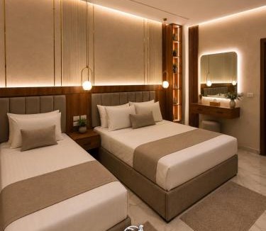 Qasr an-Nil Hotel | TUT Cairo Hotel Talaat Harb