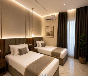 Qasr an-Nil Hotel | TUT Cairo Hotel Talaat Harb