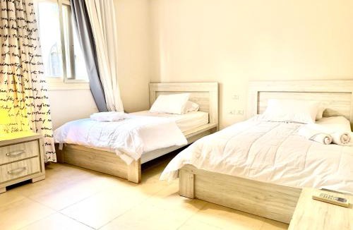 Ad-Dab'ah Ski Chalet | Lavista Bay Luxury Sea View 3BR Ground Chalet & Garden