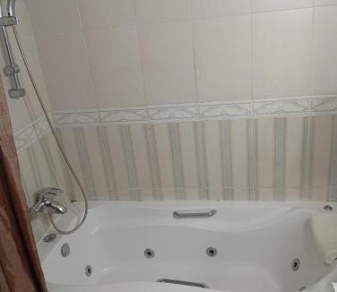 Al Rehab Apartment | 3 Bedrooms 3 bathrooms Rehab Old Market Gate 6