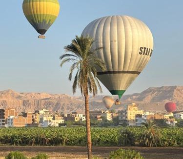 Luxor Apartment | Villa Golden Mountain